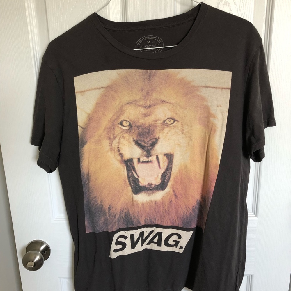 American Eagle Graphic T-shirt